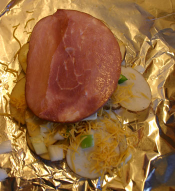 Cheesy Potatoes and Ham Tin Foil Dinners