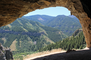 Wind Cave Hiking Trail